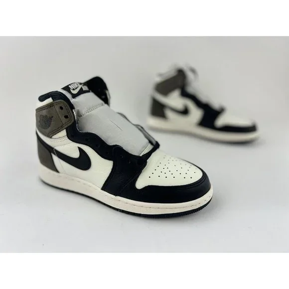 Nike Air Jordan 1 Retro High OG Dark Mocha Youth Size 4Y Sneakers 575441-105 - Picture 3 of 12